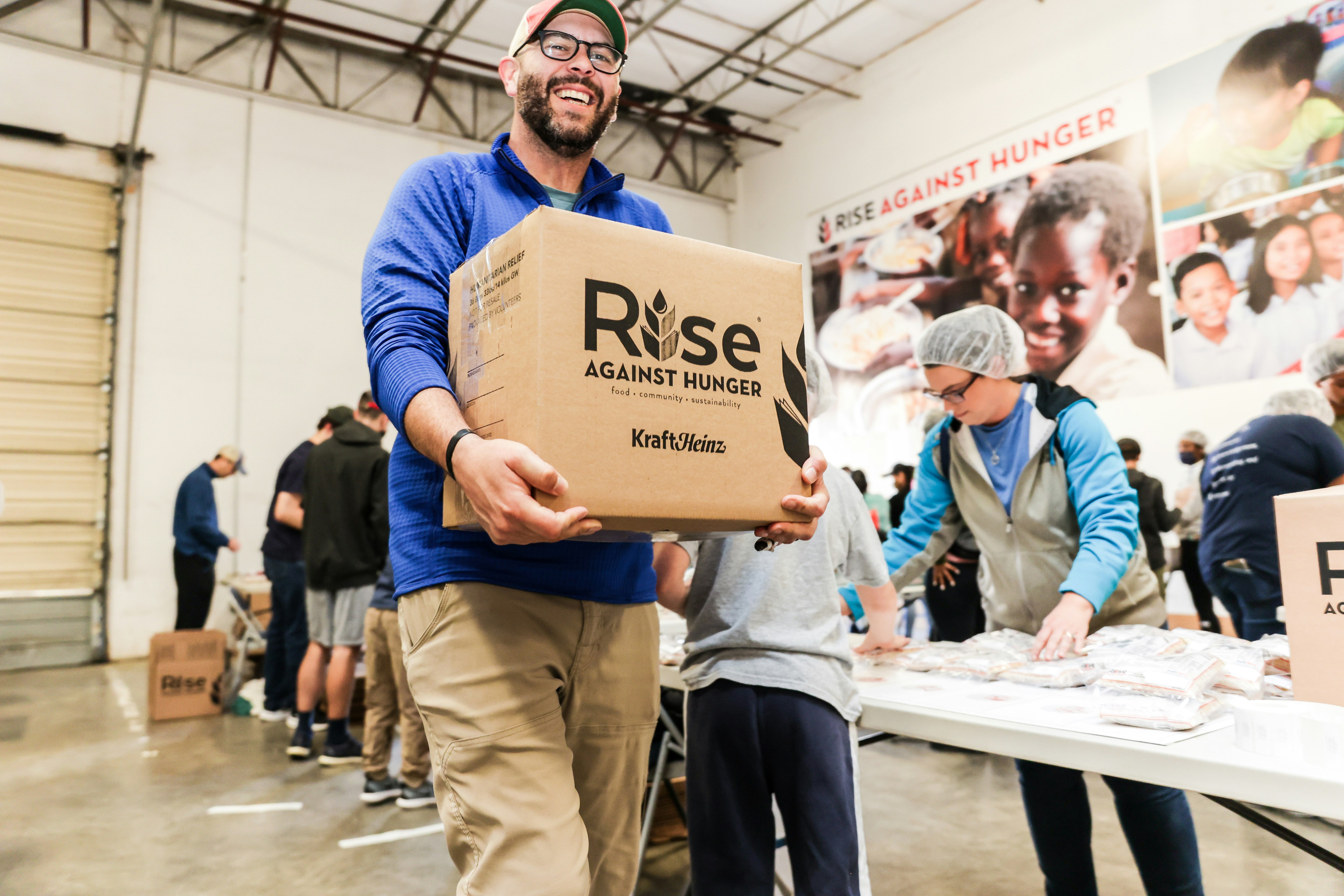Rise Against Hunger_volunteers